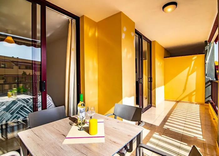 Apartment Lovely 1-bedroom Whit Pool