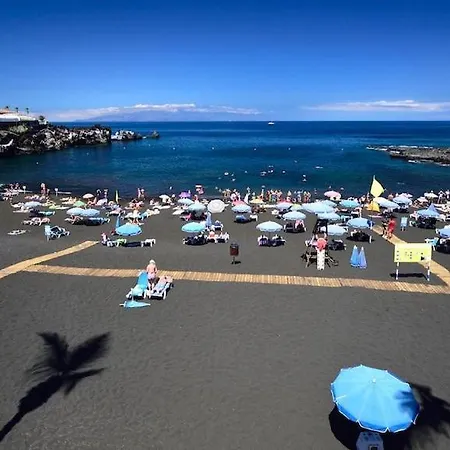 Lovely 1-bedroom Whit Pool Apartament