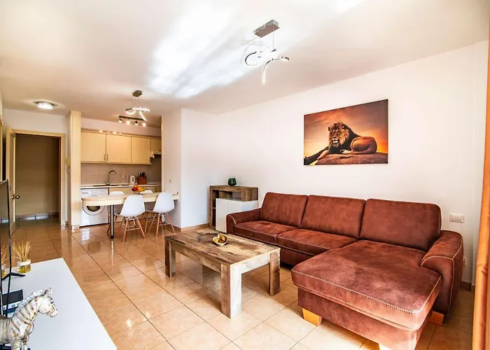 Lovely 1-bedroom Whit Pool *