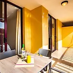 Апартаменты Lovely 1-bedroom Whit Pool