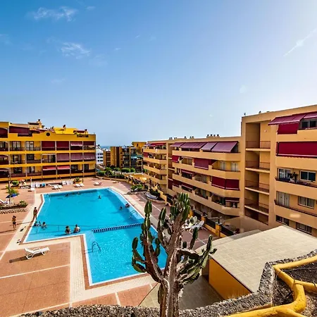 Lovely 1-bedroom Whit Pool Пуэрто-де-Сантьяго